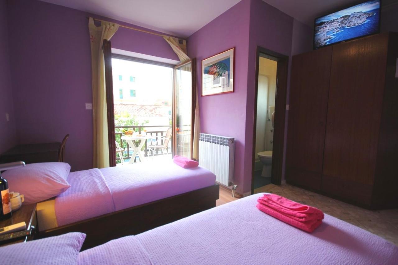 Guest House Vila Micika Ragusa Esterno foto