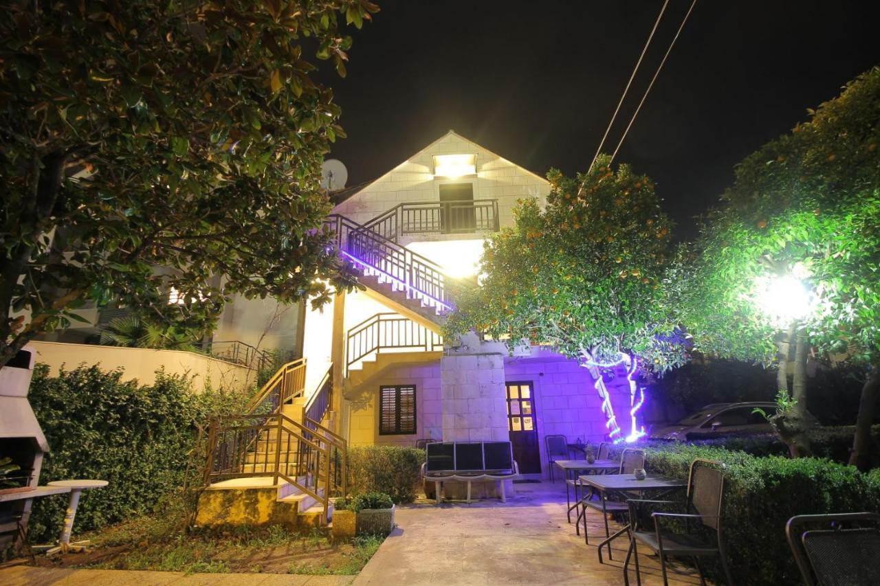 Guest House Vila Micika Ragusa Esterno foto